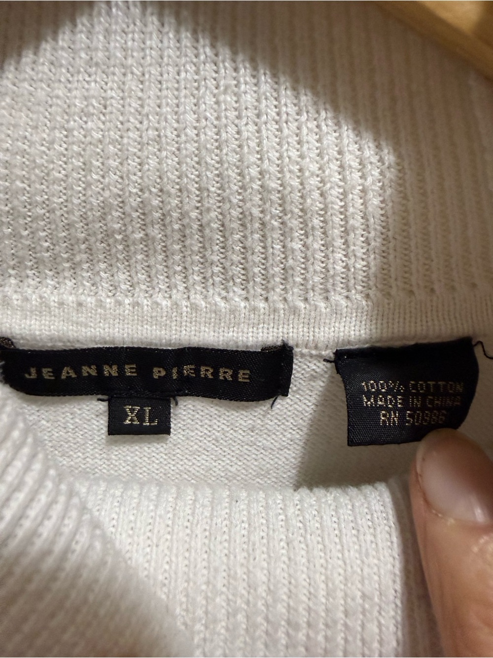 100 % Cotton White Oversized Knit Turtleneck Raglan Sweater - Picture 2 of 3